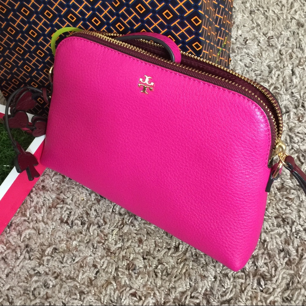 Tory🌺🤩🤩 Burch Crossbody in HOT PINK 🔥🌺🌺🌺